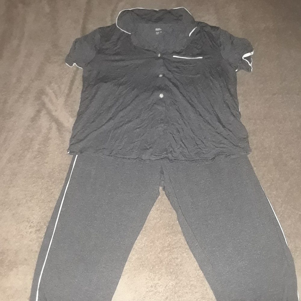 2 piece pajamas